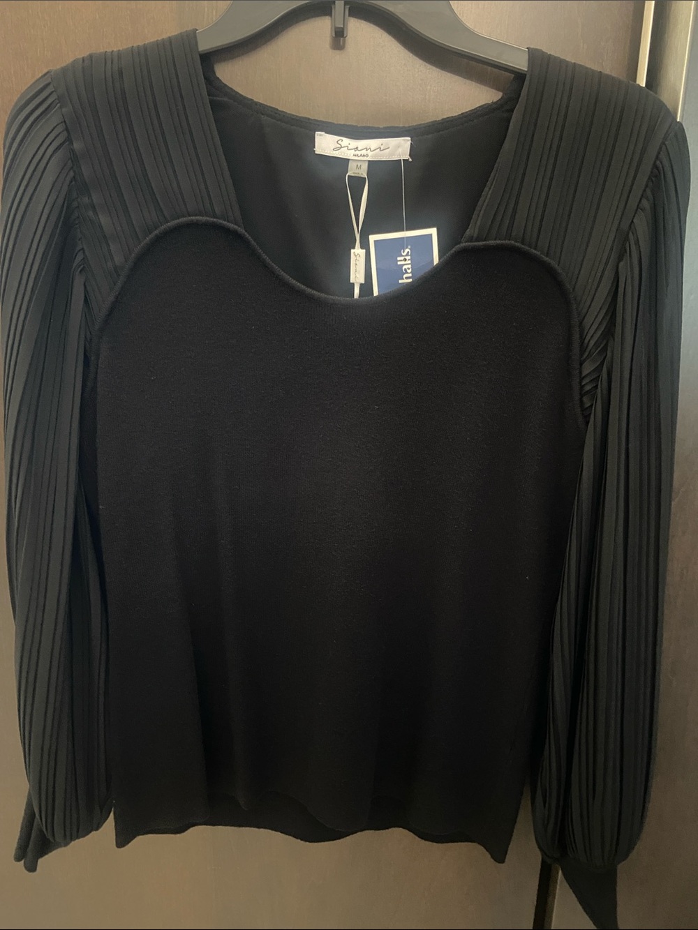 Sioni Milano Black Sweater with sweetheart neckline, long Pleated-Sleeves. Sz M - Picture 3 of 15